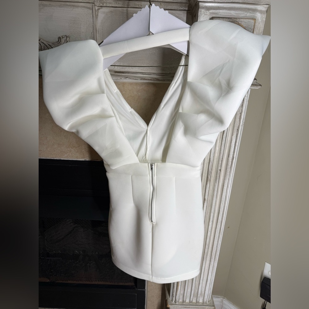 White Ruffled scuba dress - Picture 4 of 6